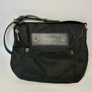 MARC JACOBS M0014625 BLACK PREPPY NATASHA NYLON WOMENS MEDIUM CROSSBODY BAG